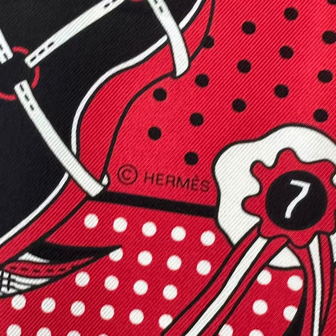 未使用品 HERMES エルメス スカーフ シルク バンダナ HOT TO TROT 馬 競技 表彰台 レッド 箱付き