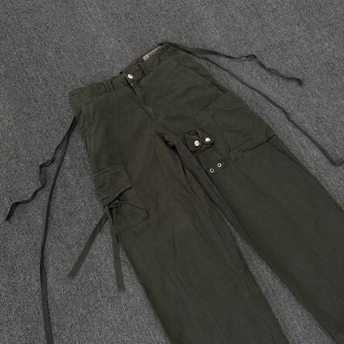 NACHE ナチェ ストラップ ワイド カーゴ パンツ NACHE ナチェ ストラップ ワイド カーゴ パンツ