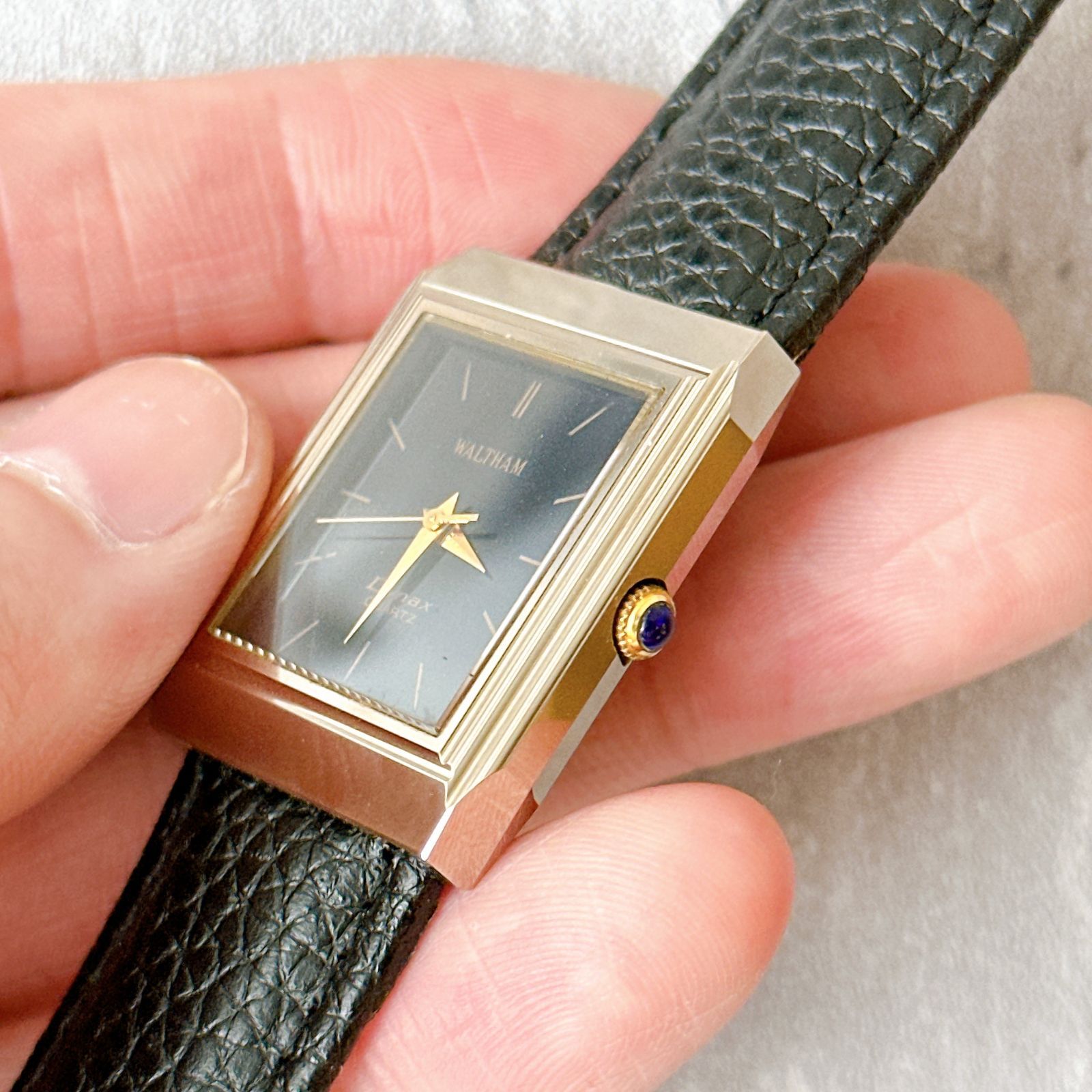 WALTHAM Dynax ウォルサム ダイナックス Quartz ブラックダイヤル 