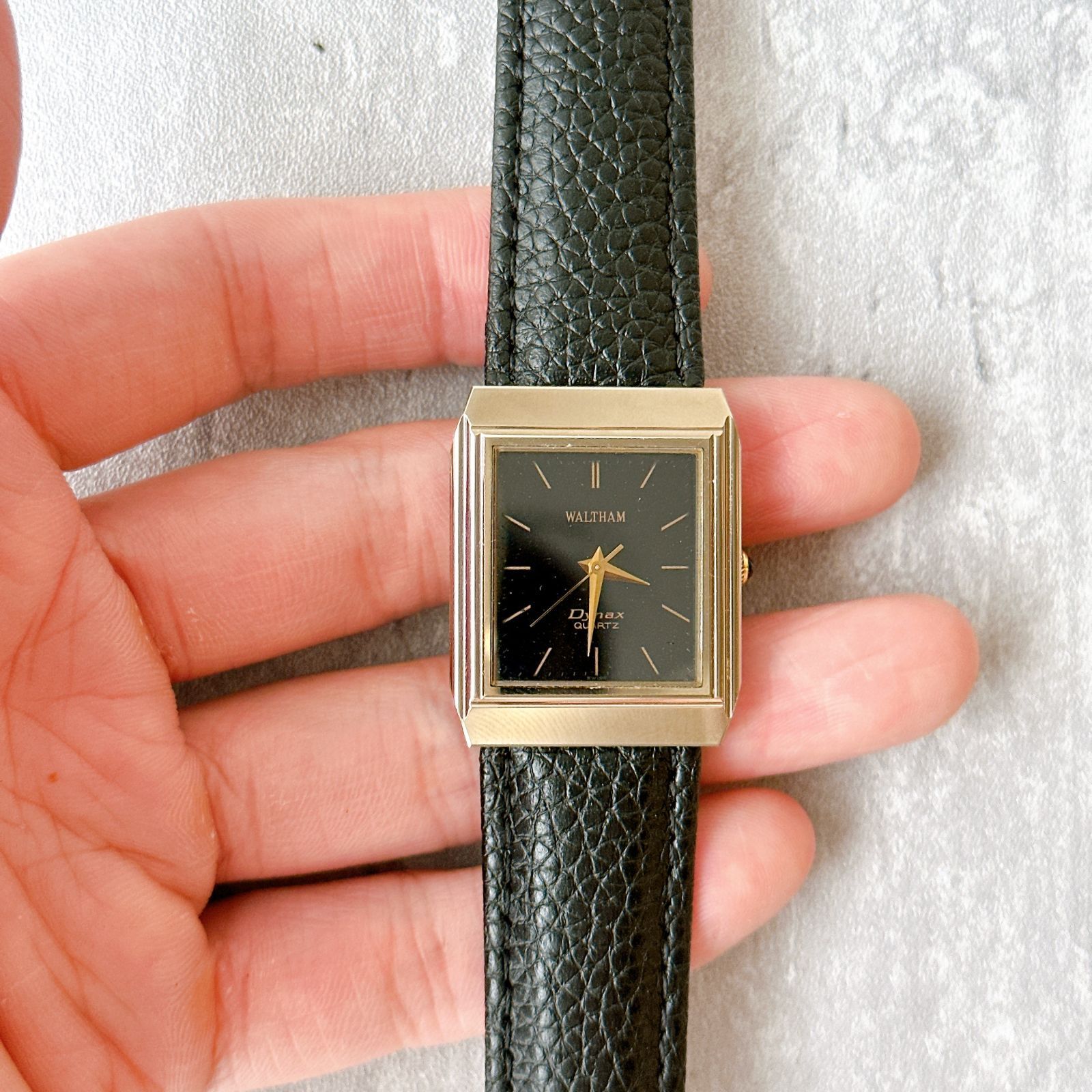 WALTHAM Dynax ウォルサム ダイナックス Quartz ブラックダイヤル 