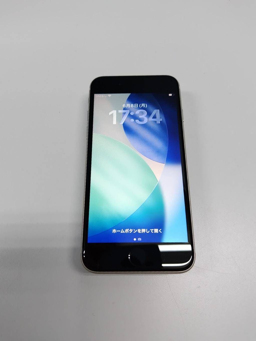 【バッテリー100％】iPhone SE 第3世代/64GB/A2782〈MMYD3J/A〉