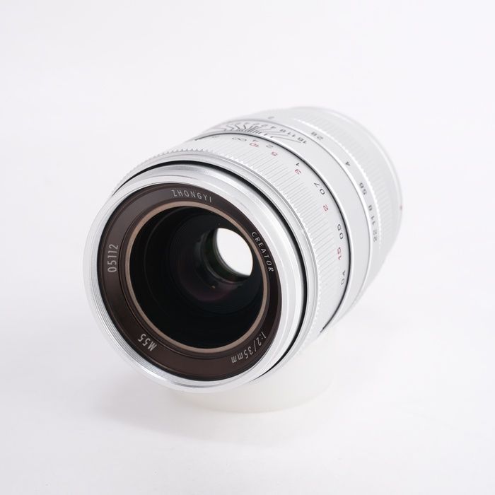 【中古】(中一光学 ZHONG YI OPTICS) 中一光学 ZHONG YI OPTICS ZHONGYI CREATOR 35/2 ソニーE・フルサイズ シルバー 13,912円