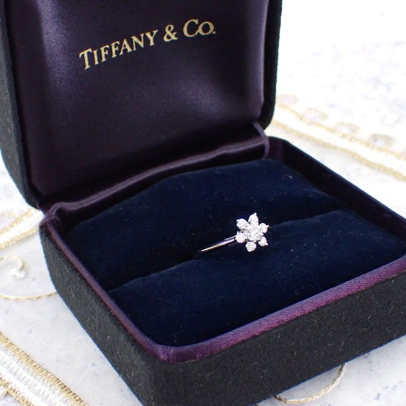 ティファニー TIFFANY&Co. バターカップリング 9号 #49 指輪 Pt950プラチナ ダイヤモンド レディース フラワー 花【中古】【Aランク】