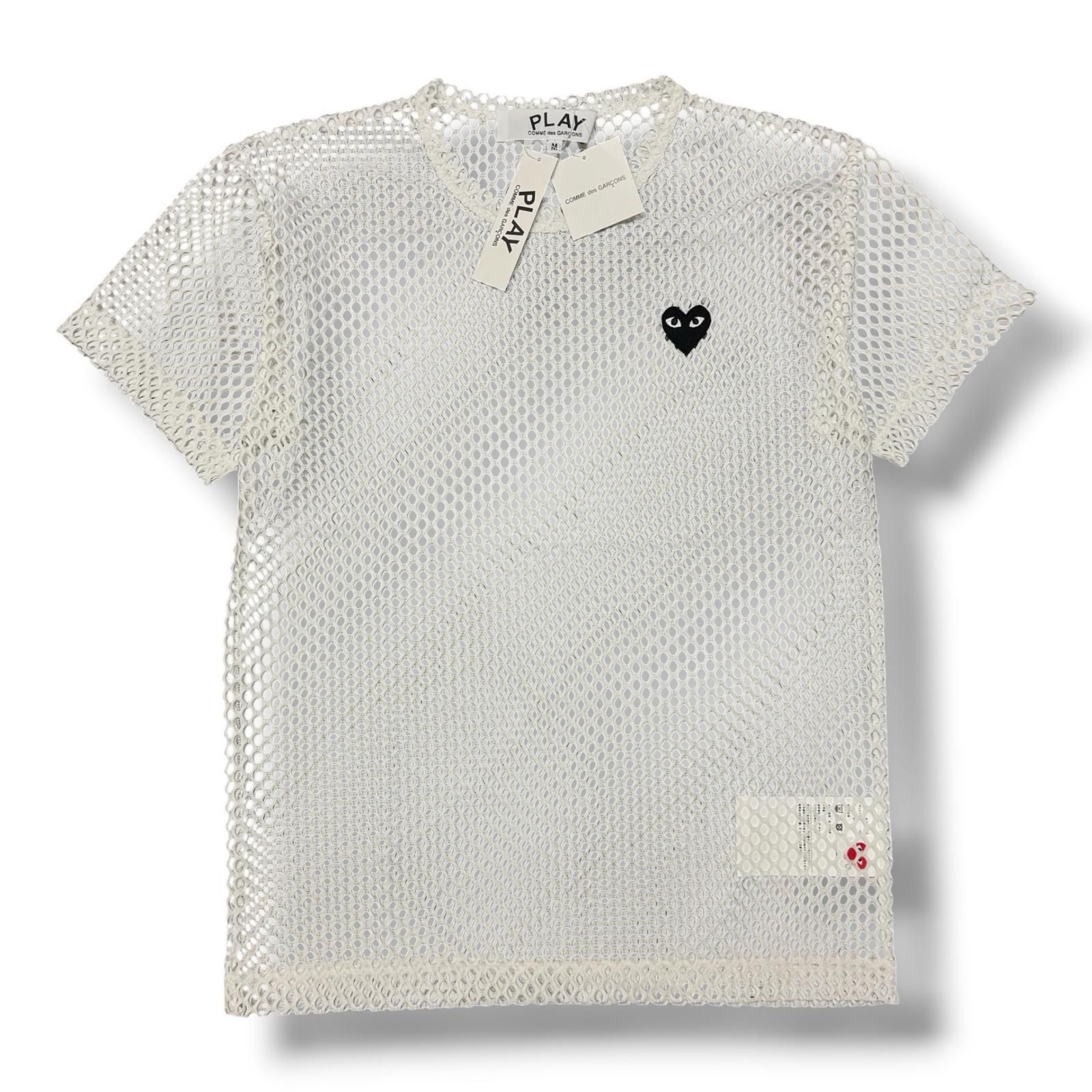 参考上代14740円 未使用 PLAY COMME des GARCONS BLACK EMBLEM MESH TEE エンブレムメッシュTシャツ カットソー プレイコムデギャルソン AX-T352-051 ホワイト M （16465M）