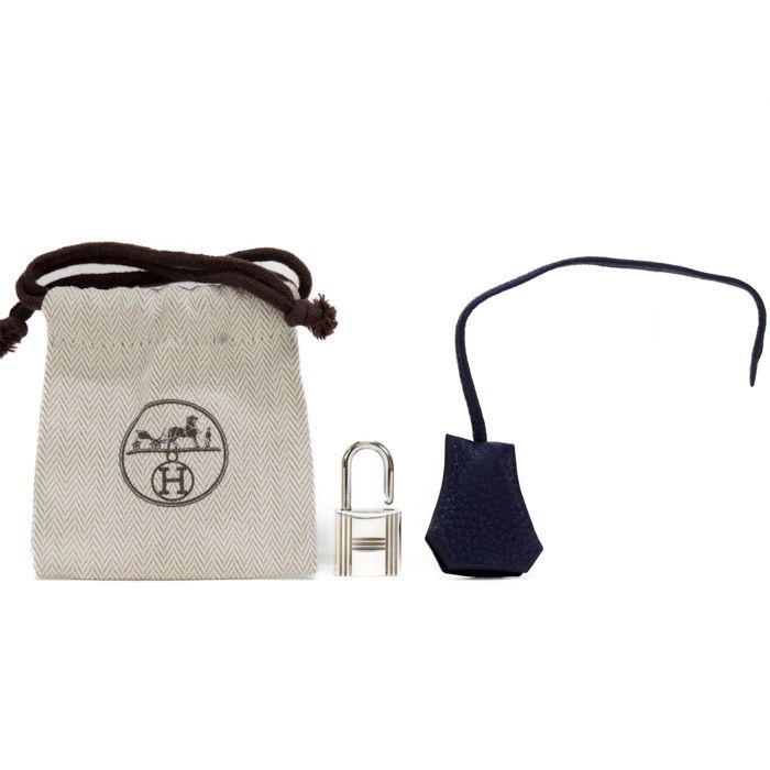 エルメス HERMES クロシェット・キー トリヨンクレマンス (レザー) SV金具 バッグアクセサリー メンズ レディース ブルーアンクル (ネイビー) 正規品 極美品 中古 mbx15014