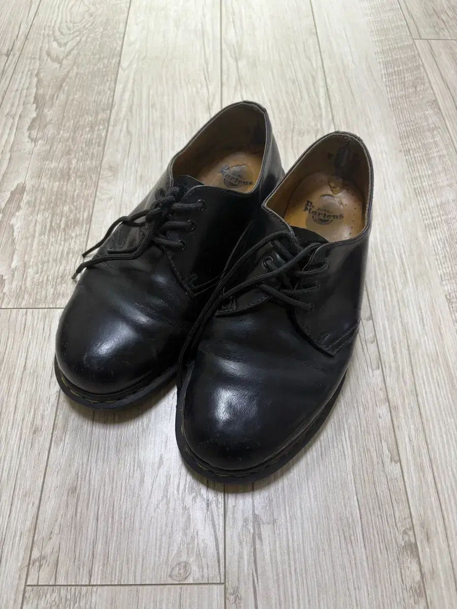 DR. MARTENS 1461 3ホール スムース 260