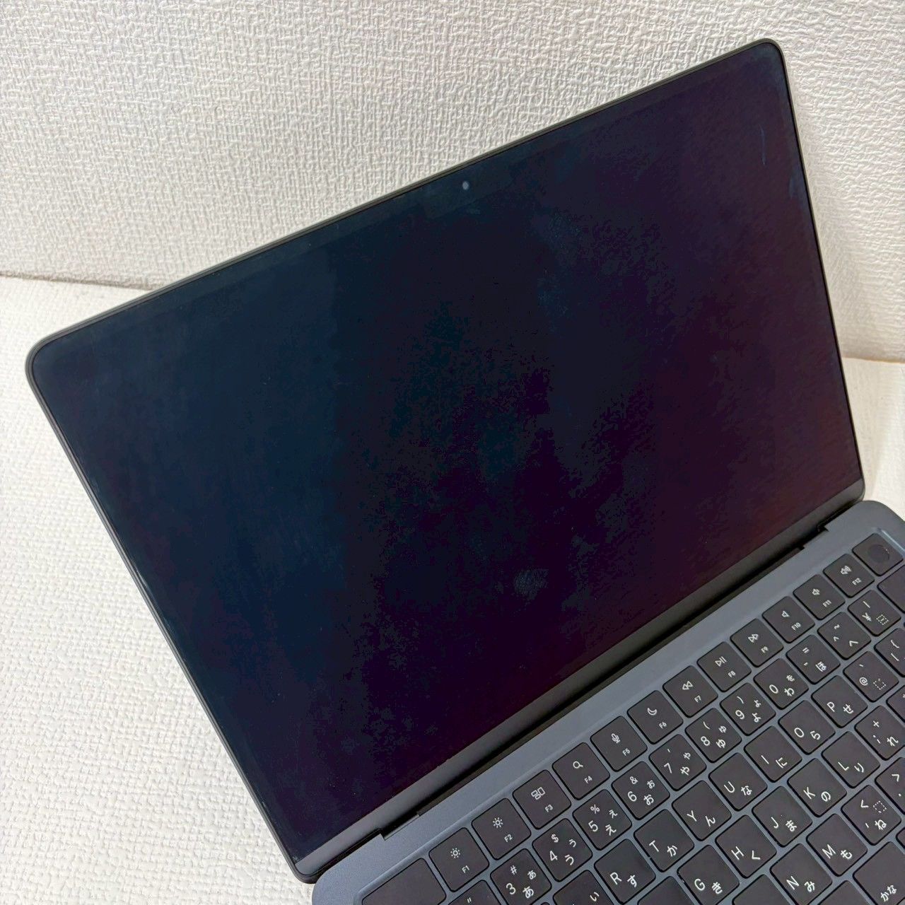 Apple MacBook Air M2 2022 13.6