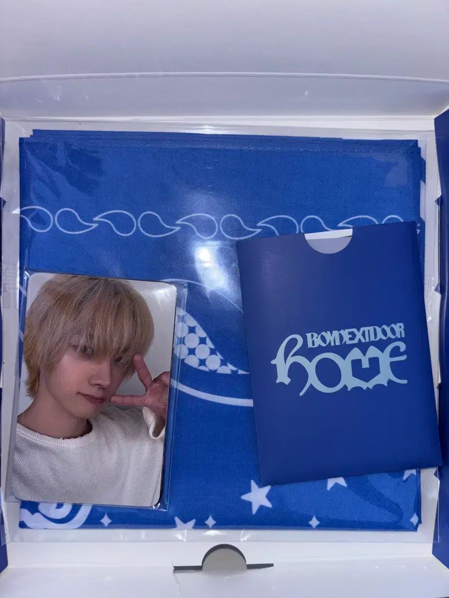 BOYNEXTDOOR HOME ショーケース