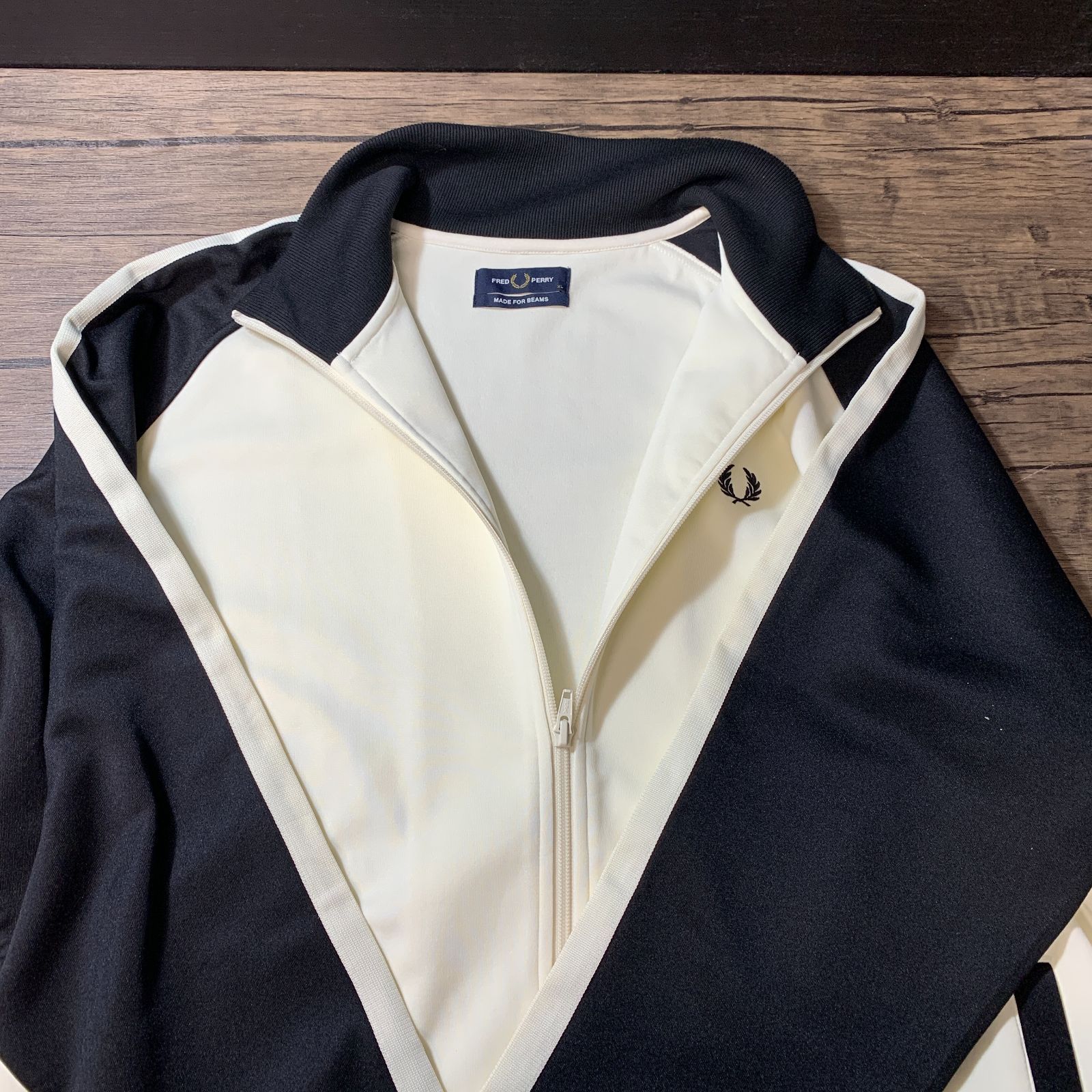 むつ75-060704][併売] FRED PERRY BEAMS別注 トラックジャケット[中古 