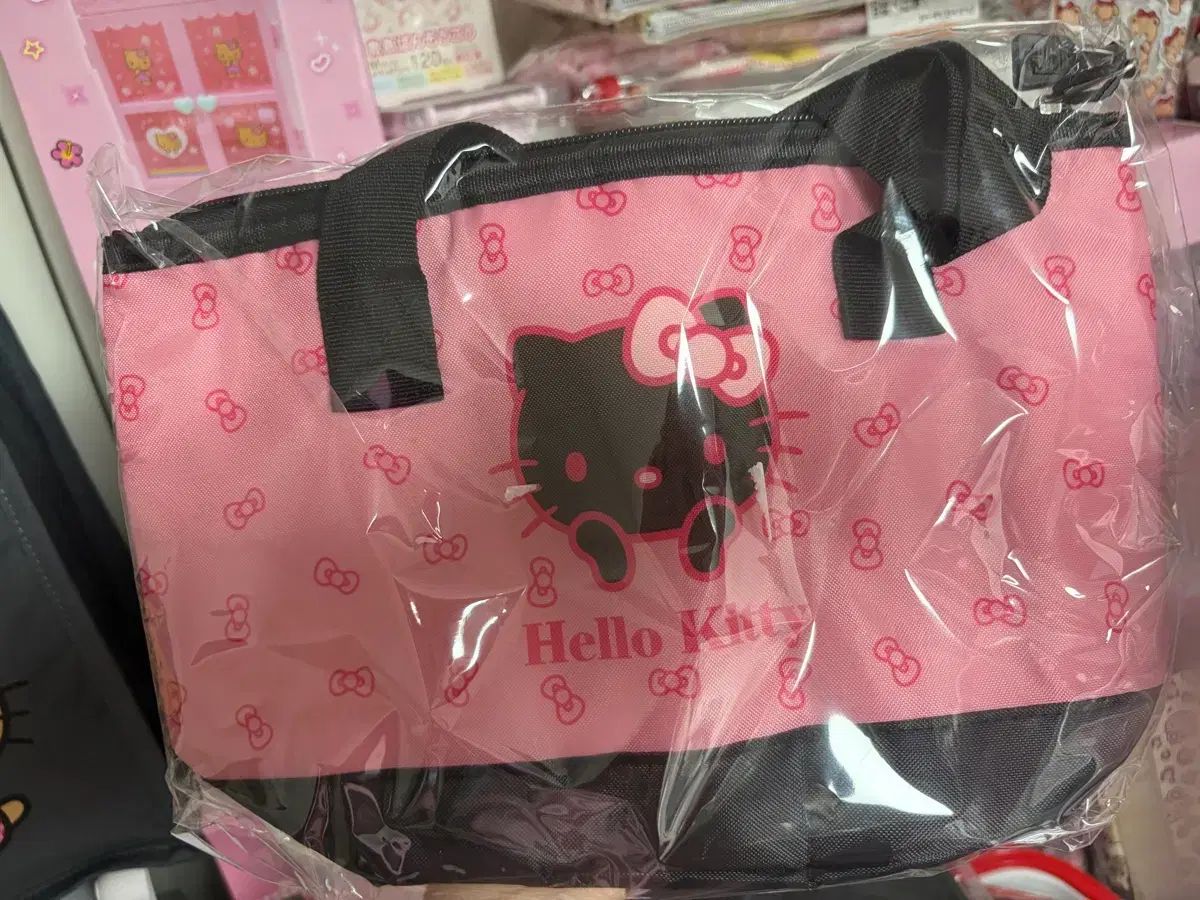 BLACKPINK hello kitty 保冷バッグ