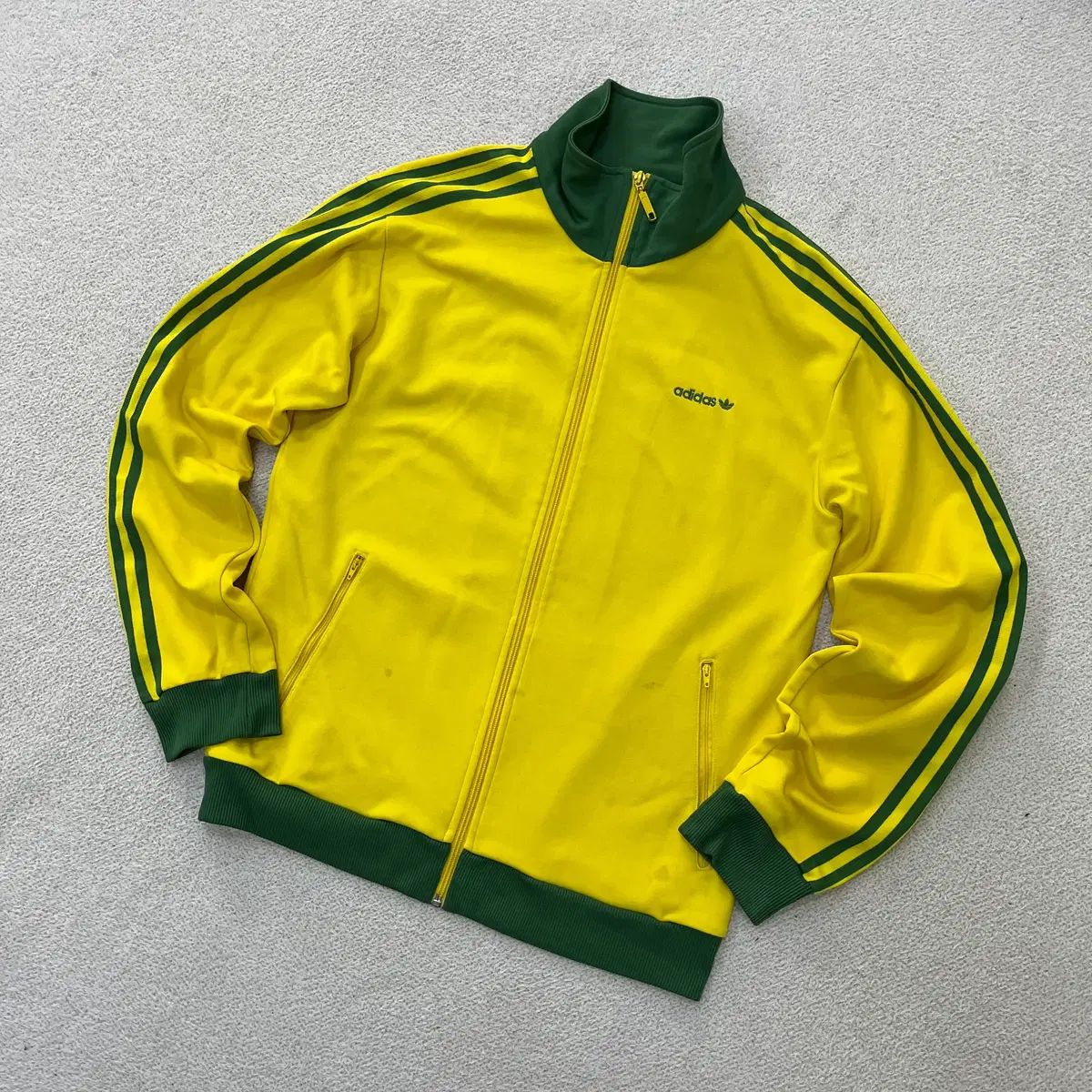 105 アディダス BECKENBAUER(ベッケンバウアー) トラックジャージ 0608M1