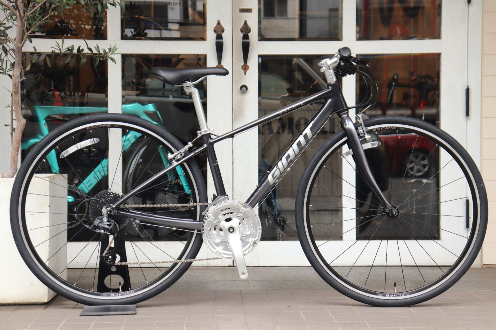 未使用】 ジャイアント GIANT エスケープ ESCAPE R3 MS 2023モデル XXS