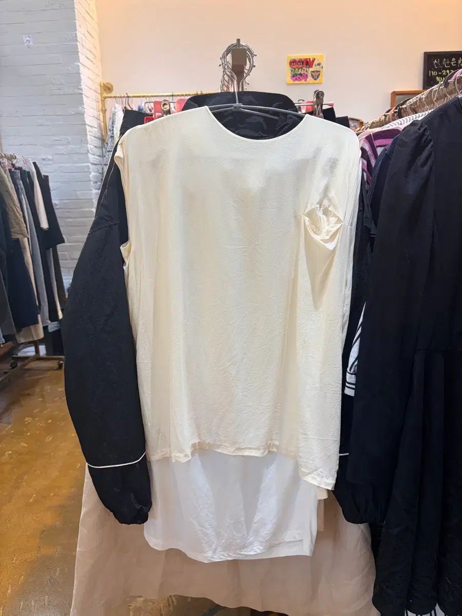 LEBEIGE アイボリー シフォン ブラウス