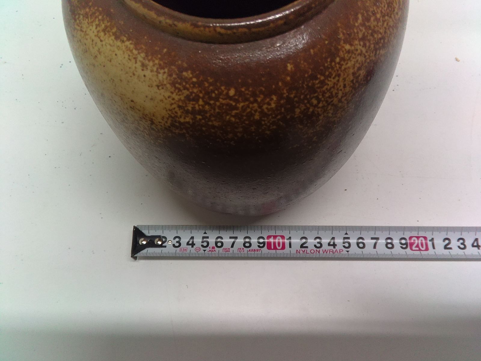 陶器 花瓶 茶褐色グラデーション 丸胴花器 高さ約29cm 和風インテリア
