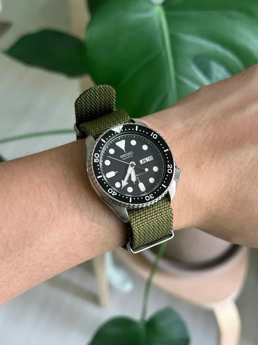 ヴィンテージ SEIKO セイコー タートル クオーツ 7548-7000 ほぼ新品