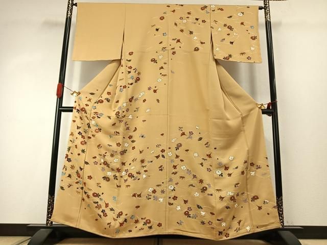 平和屋着物●訪問着　駒刺繍　草花文　金彩　鈴乃屋扱い　正絹　逸品　AABJ4012fy