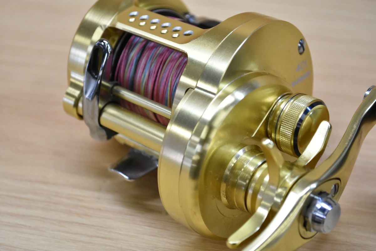 シマノ 18 カルカッタコンクエスト 401 左 SHIMANO CALCUTTA CONQUEST