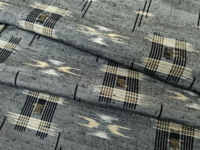 平和屋着物▽上質な紬　単衣　琉球絣文様　正絹　逸品　AABI8059cs