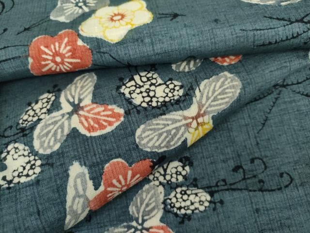 平和屋着物▽上質な紬　単衣　型染め　舞梅文　敷松葉　正絹　逸品　AABI8062cs