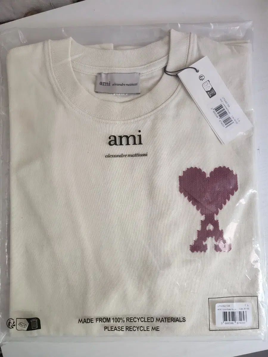 アミアレクサンドルマティウシ ハート ロゴ Tシャツ アイボリー
