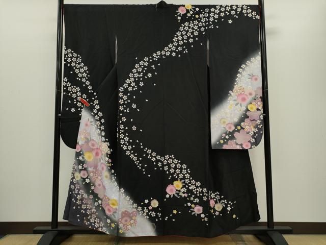 平和屋着物●豪華振袖　駒刺繍　鞠舞花文　暈し染め　黒地　金彩　やまと謹製　正絹　逸品　CABG2141ze