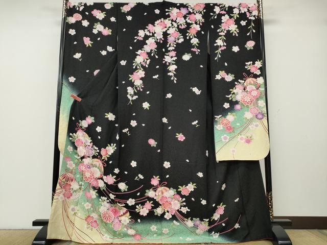 平和屋着物●豪華振袖　舞花鞠文　暈し染め　黒地　金通し地　正絹　逸品　CABG5393ut