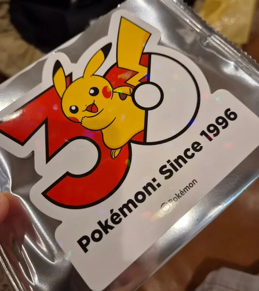 ポケットモンスター30周年ステッカー ピカチュウ