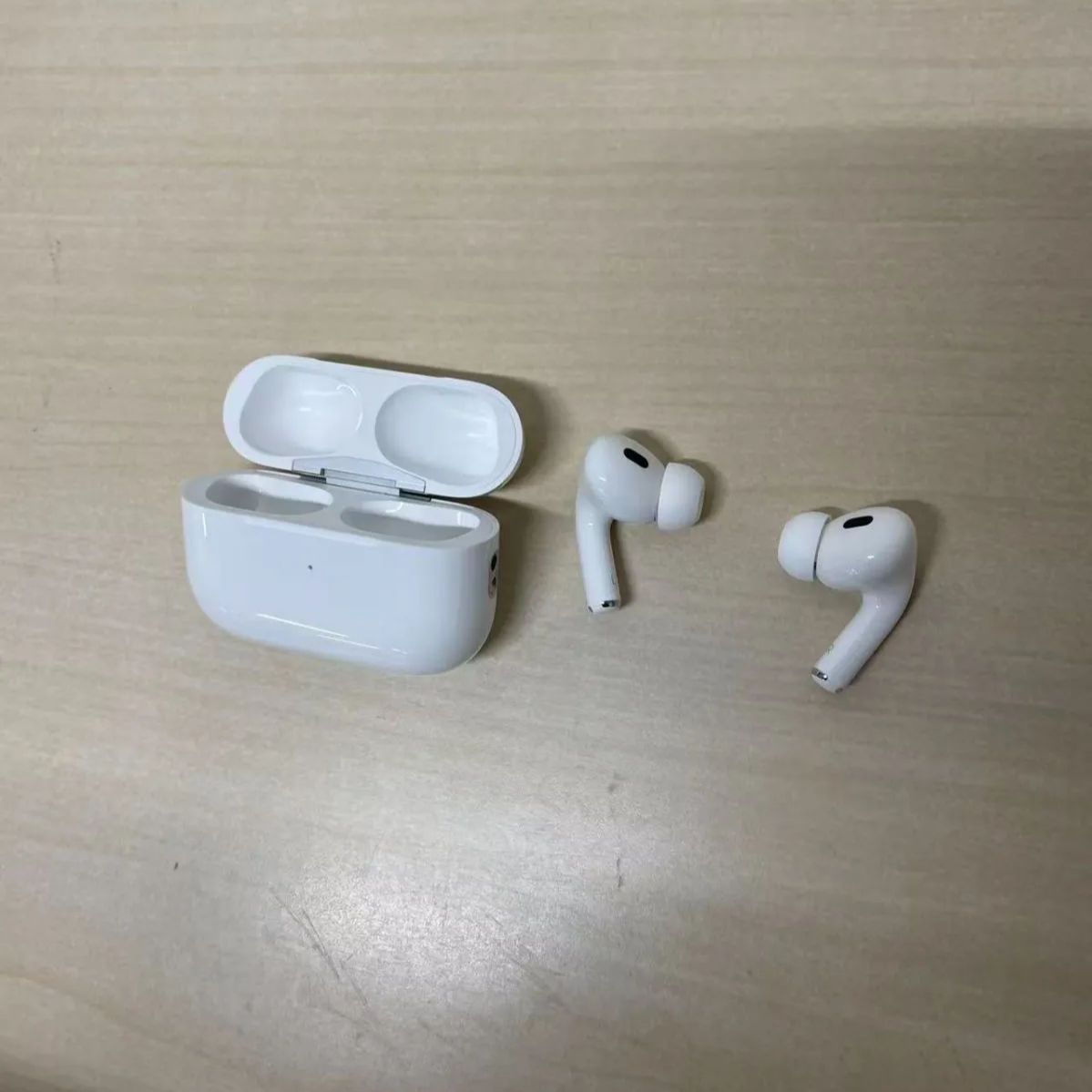 AirPods Pro 第2世代 Lightningモデル 動作確認済み C060804 - メルカリ