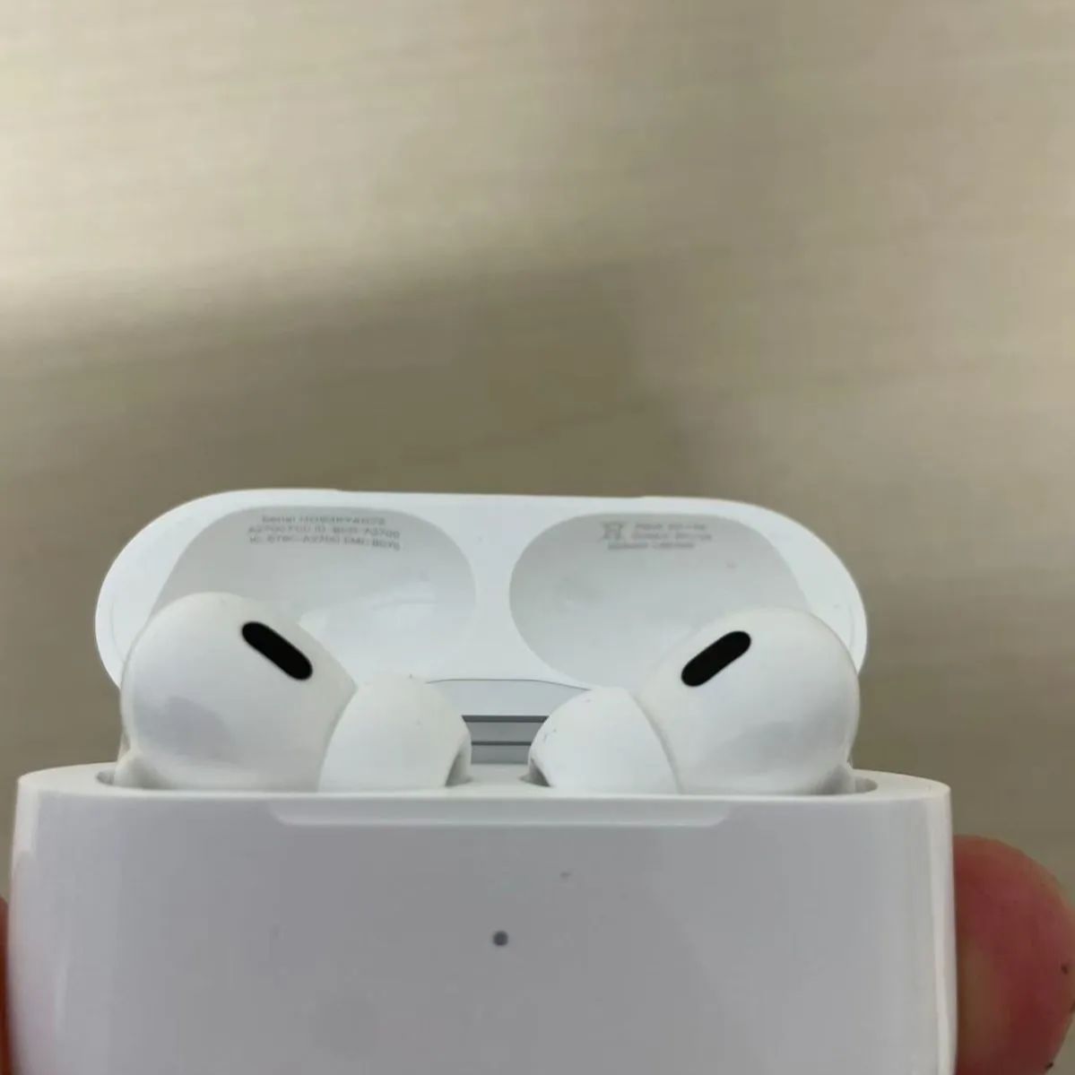 AirPods Pro 第2世代 Lightningモデル 動作確認済み C060804 - メルカリ