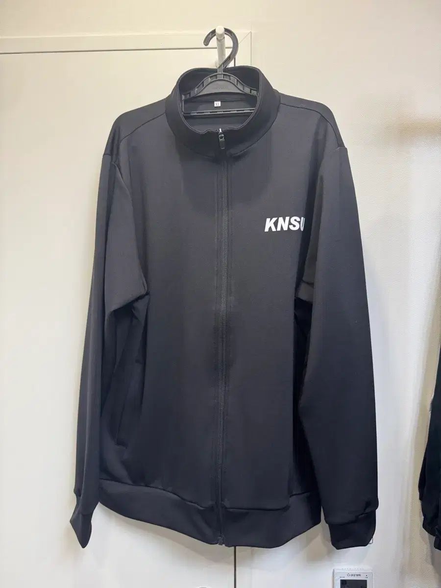 KNSUトラックジャージ 黒
