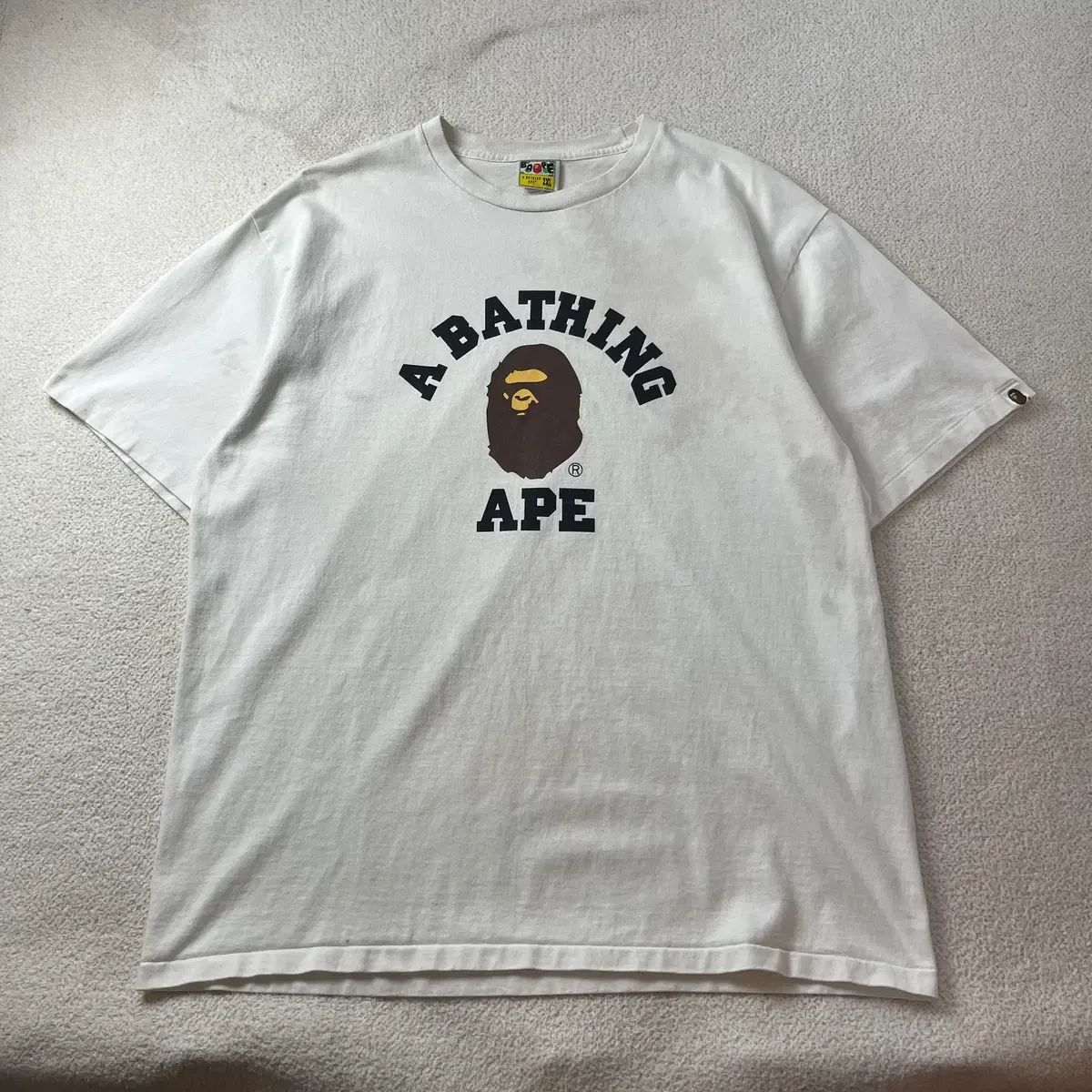 105 A BATHING APE カレッジ 半袖 Tシャツ