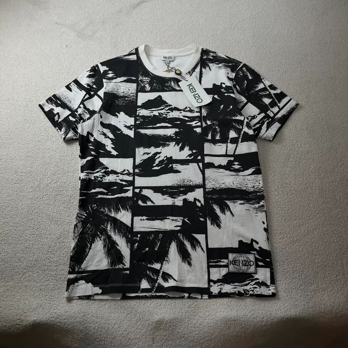 95 KENZO ブラック＆ホワイト グラフィック 半袖 Tシャツ