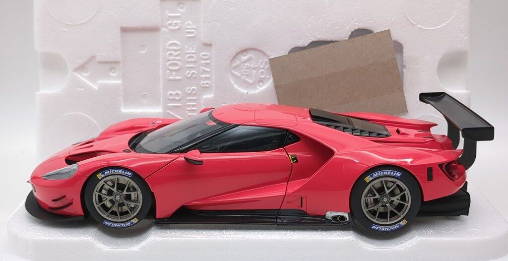 AUTOart 1/18 オートアート・コンポジットモデル FORD GT LE MANS/PLAIN COLOR VERSION(RED) 81811