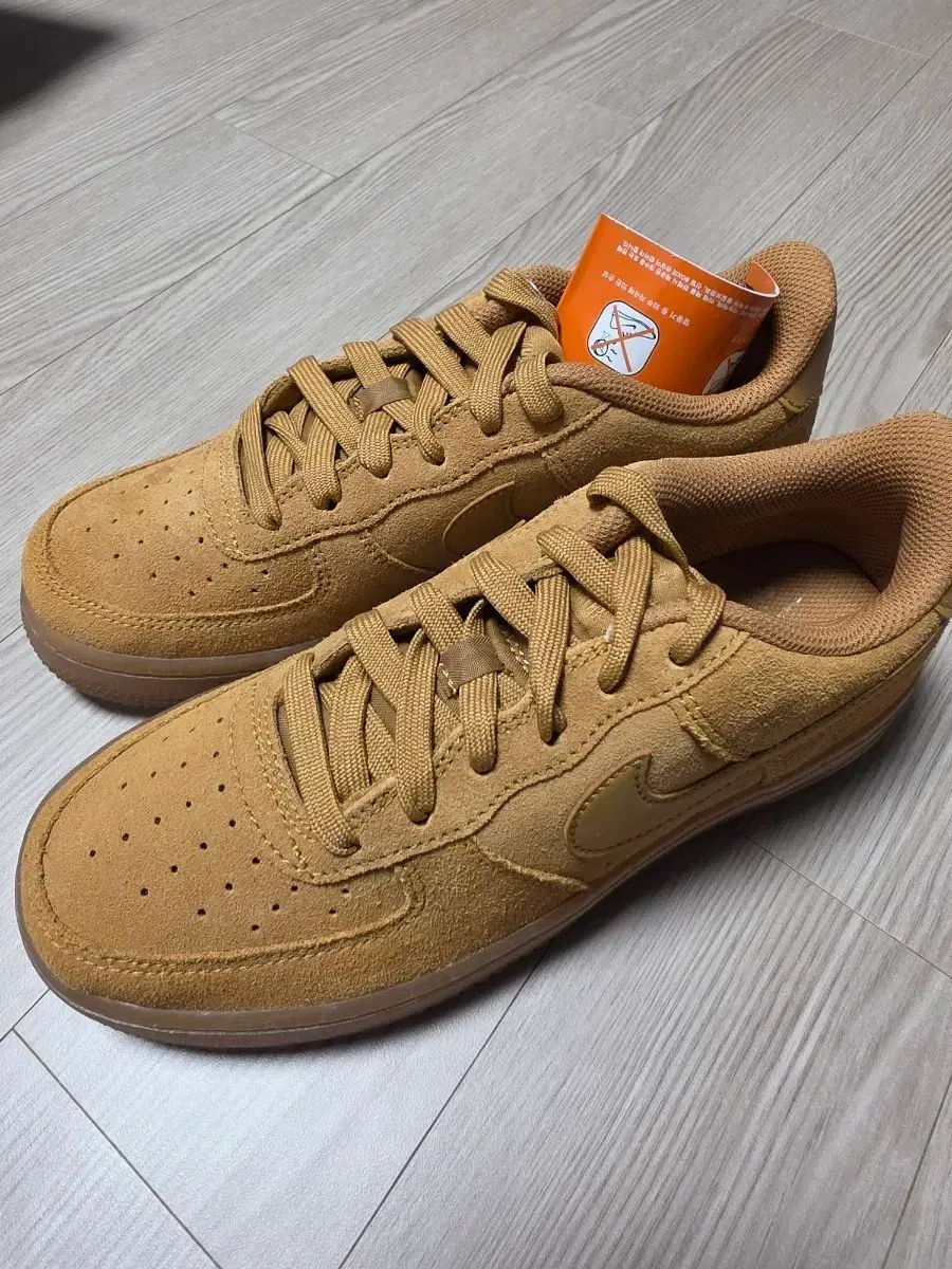 ナイキ ジュニア エアフォース1 新品