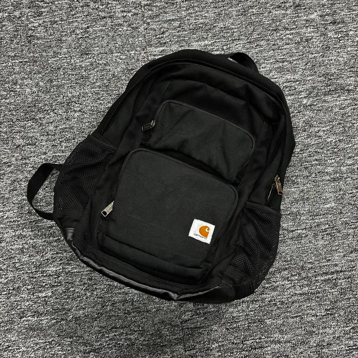 新作登場，定番人気 Carhartt カーハート レガシー スタンダード 