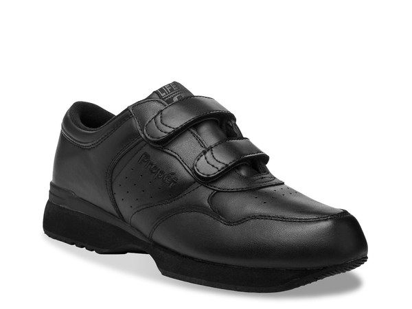 プロペット メンズ シューズ スニーカー Propet Life Walker SlipOn Walking Shoe Mens Black ブラック