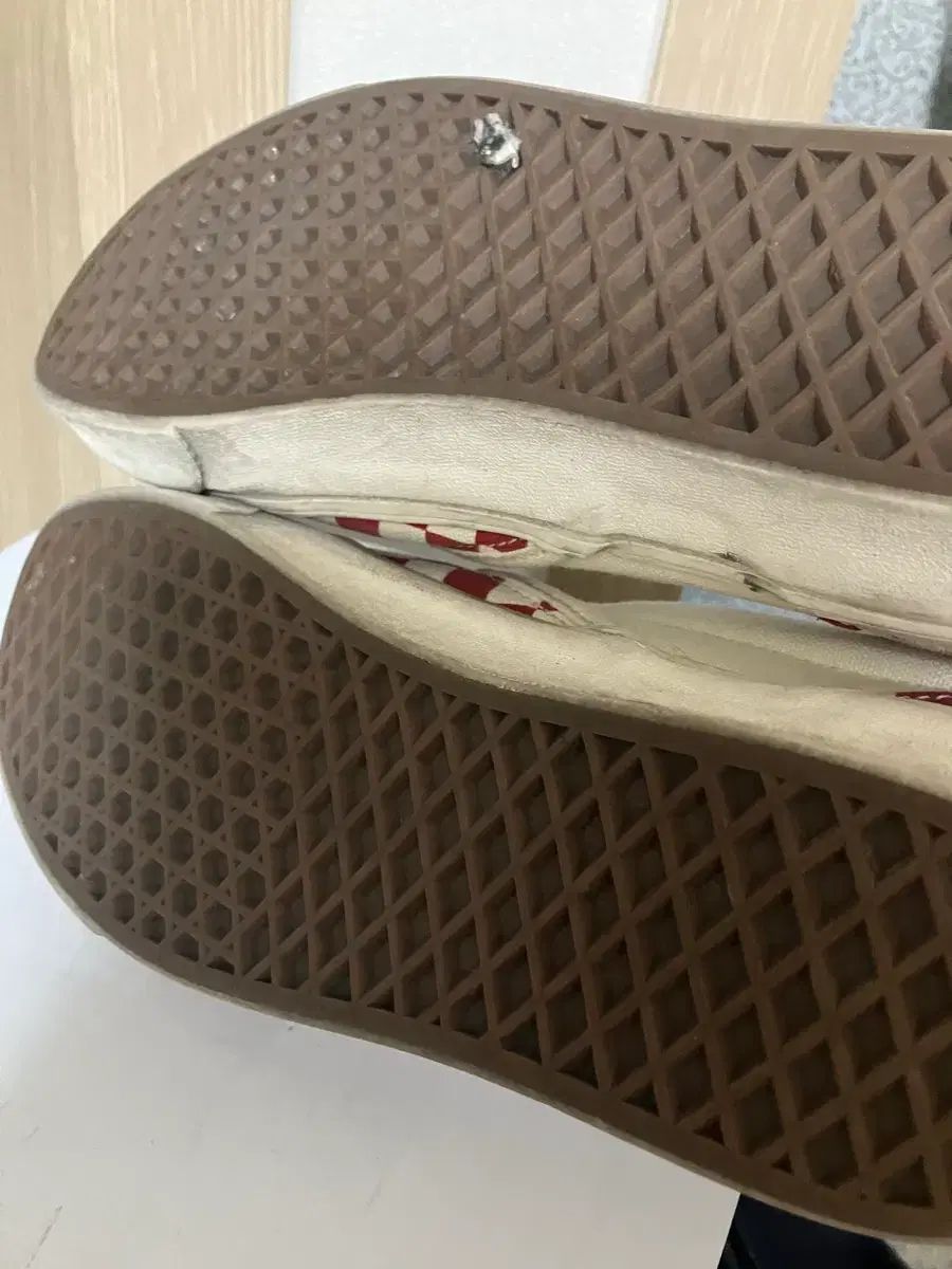VANS ヴァンズ 旧モデル ボルト スリッポン レッド 260 VANS ヴァンズ 旧モデル ボルト スリッポン レッド 260