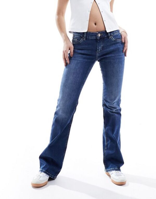 オンリー レディース ボトムス デニムパンツ ローライズ ジーンズ ONLY Blush low rise flared jeans in mid blue wash Medium blue denim デニム