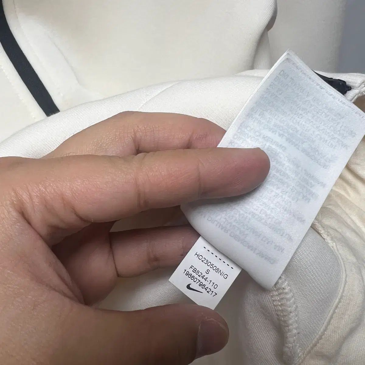 正規品/ウィメンズS NIKE 新モデル テックパック 白 フルジップアップ フーディー