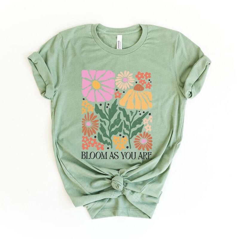 Simply Sage Market レディース トップス Tシャツ グラフィック Simply Sage Market Boho Bloom As You Are Short Sleeve Graphic Tee Sage セージ