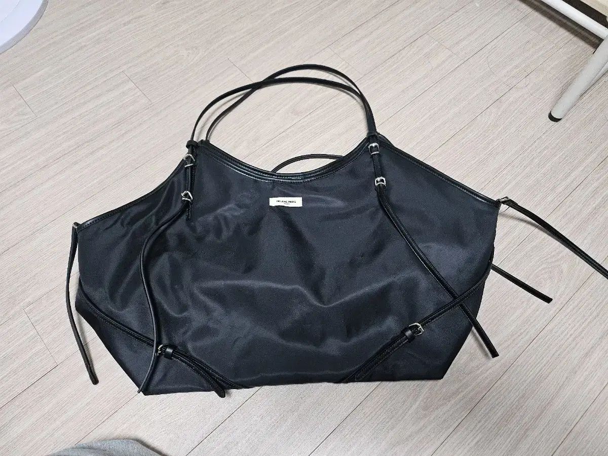 ヘレンNEPAパリ コニー ベルト付き BIG ショルダーバッグ