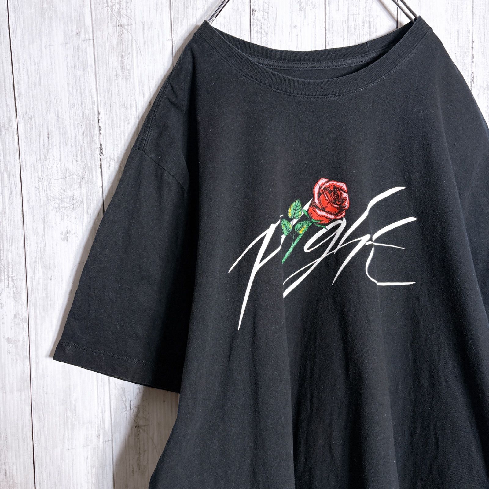 薔薇プリント⁄ロゴデザインFLIGHT フライト 半袖Tシャツ ローズ 薔薇プリント⁄ロゴデザインFLIGHT フライト 半袖Tシャツ ローズ