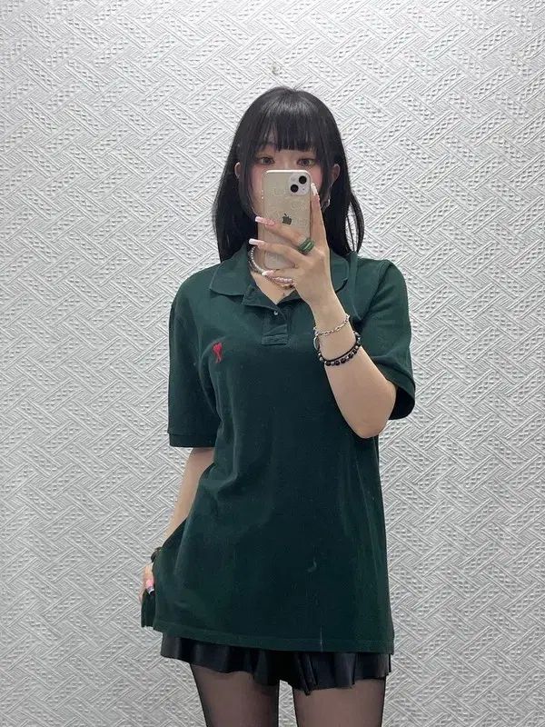 アミ カジュアル ハートロゴワッペン ダークグリーン カラ 半袖Tシャツ 95 C12114