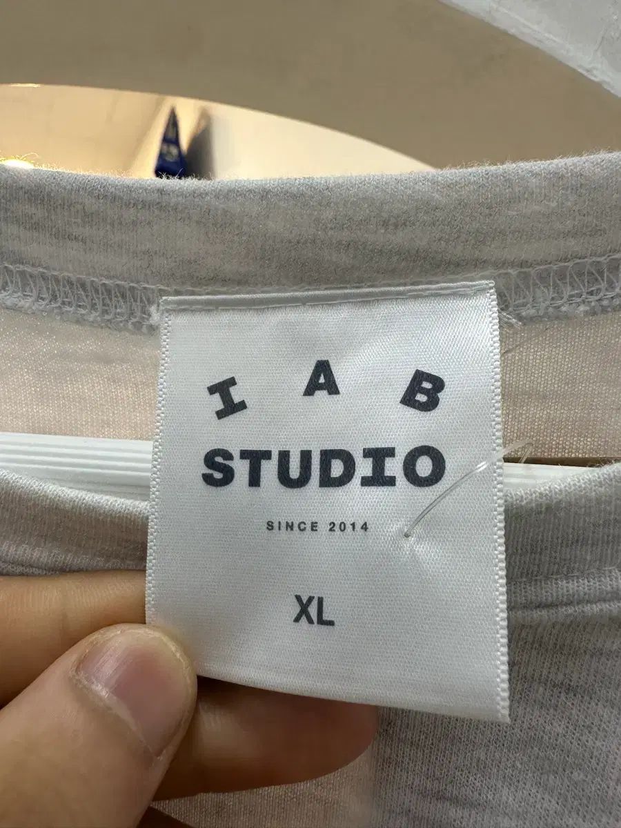 IAB Studio ビックロゴ ロングスリーブ IAB Studio ビックロゴ ロングスリーブ