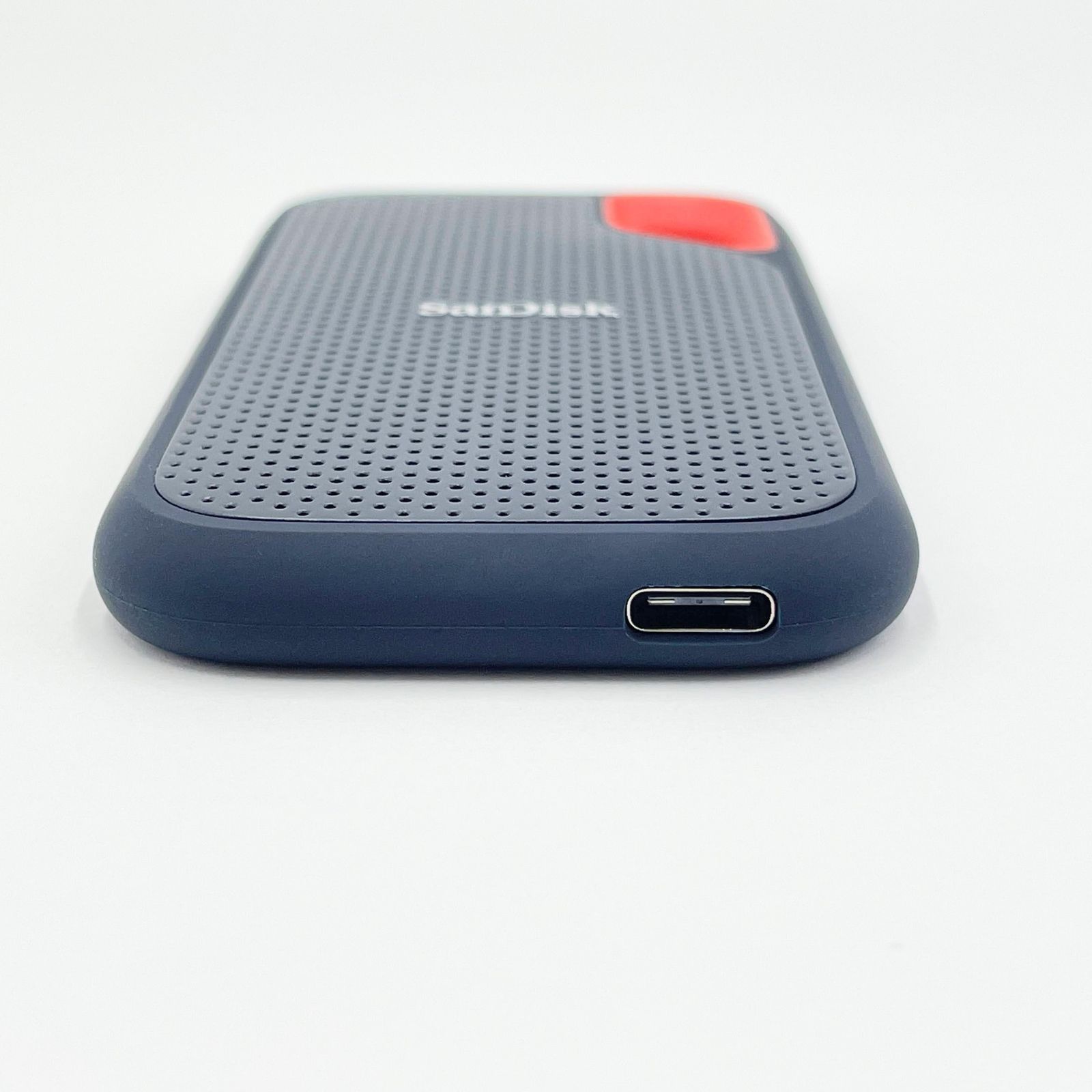 メルカリ最安値　美品　SANDISK ポータブルSSD　1TB サンディスク ポータブルSSD 1TB 極美品 - メルカリ