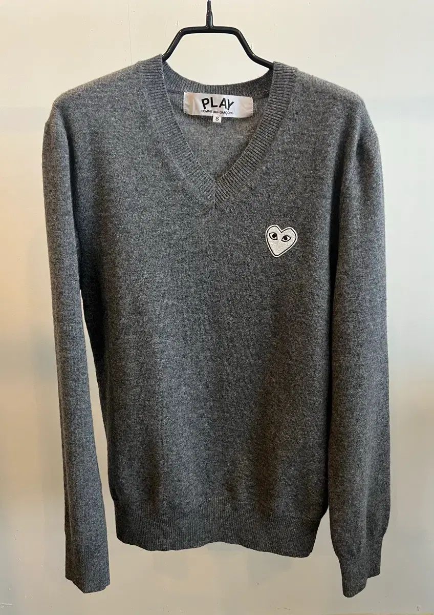 COMME des GARCONS コム・デ・ギャルソン Vネック ニットTシャツ (正規品)