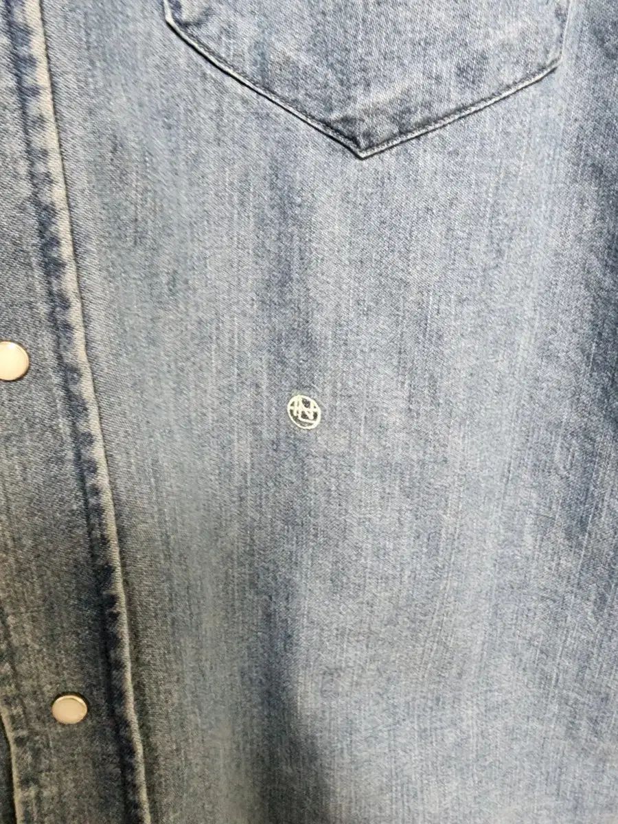 nanamica(ナナミカ) Regular COLOR ライトデニム シャツ indigo XL