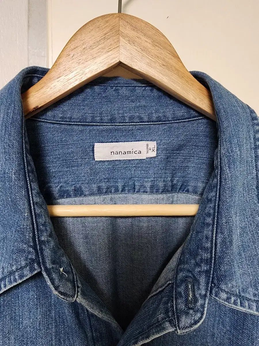 nanamica(ナナミカ) Regular COLOR ライトデニム シャツ indigo XL
