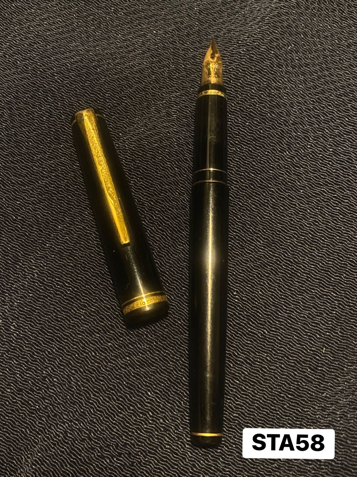 【万年筆】PILOT パイロット　Elabo エラボー　旧型　初期　14K585刻印あり　S-F　シリアル付　文房具　STA58