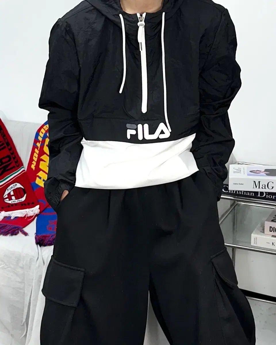FILA フィラ ブラック 黒 白 ホワイト アノラック ジャケット XL